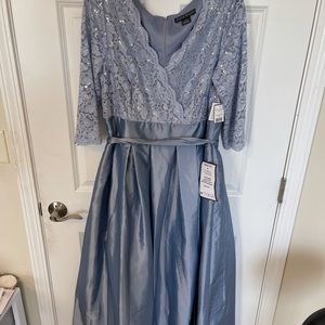 Jessica Howard Ballgown, NWT, Never Worn